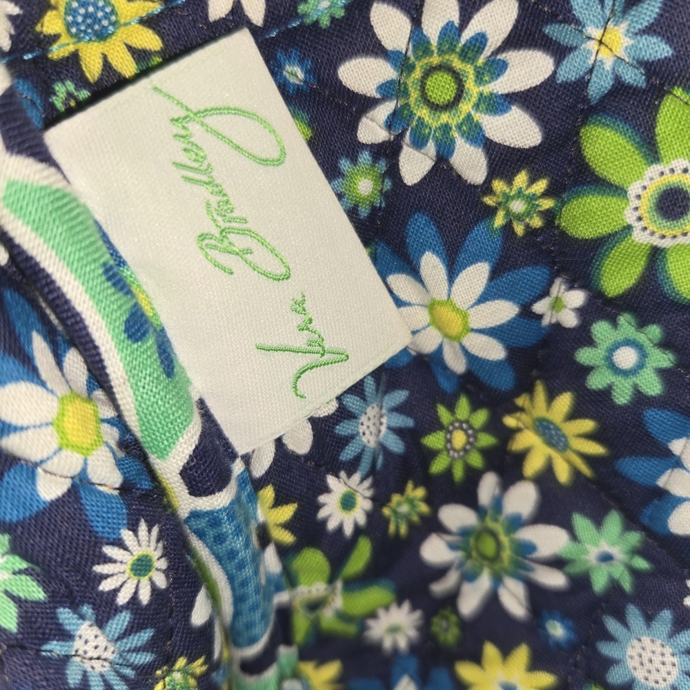 Vera Bradley Lindsay Crossbody, Daisy Daisy, NWOT - Picture 12 of 15